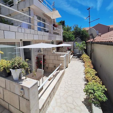 Alto Rooms And Apartments Дубровник Екстериор снимка